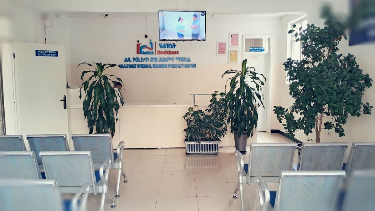 HealthNet medical team